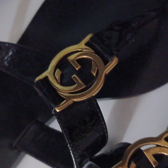 Authentic gucci sandels - Picture 8 of 8